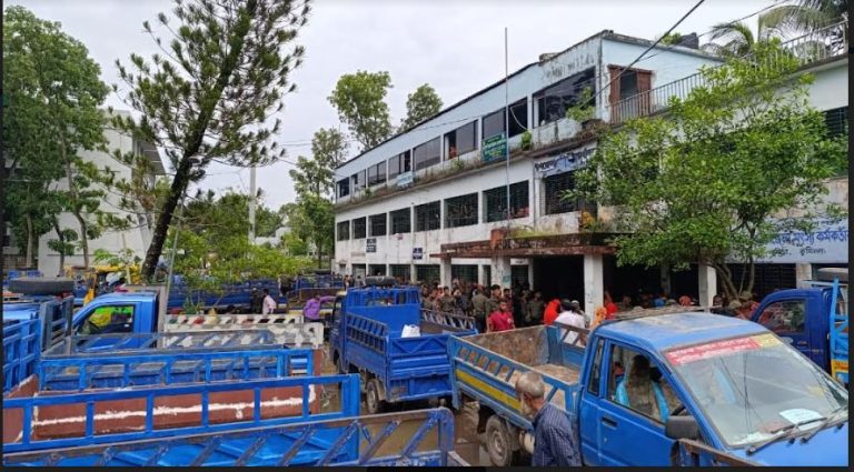 সুষ্ঠু অবাধ নির্বাচনের লক্ষে প্রশাসন কঠোর অবস্থানে