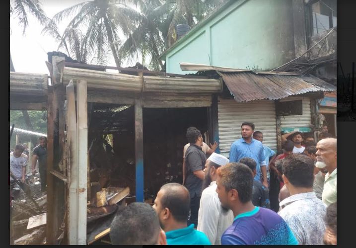 জেনারেটরের শর্ট সার্কিটে পুড়ল ৮ দোকান