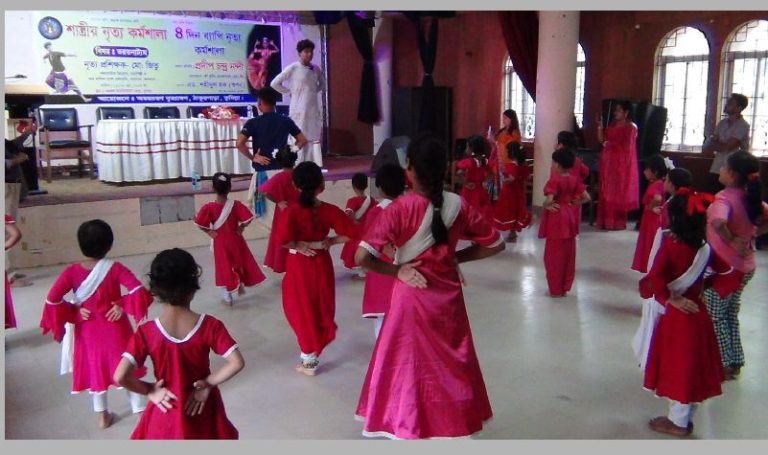 কুমিল্লায় শুরু হয়েছে ভরতনাট্যম শাস্ত্রীয় নৃত্য কর্মশালা