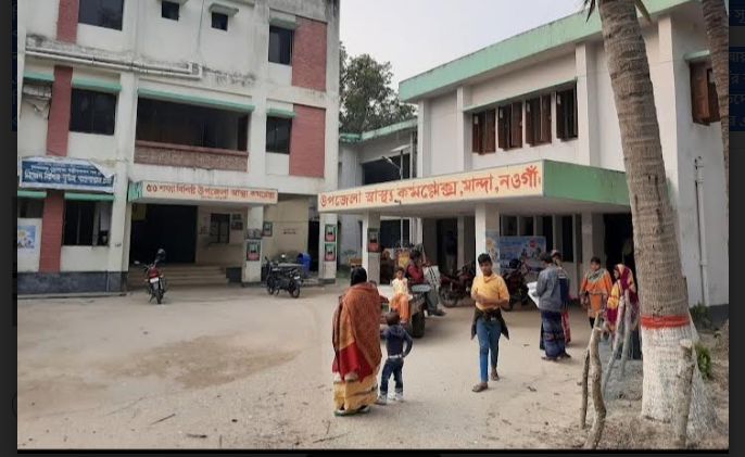 মান্দা হাসপাতালে স্ত্রীর মরদেহ রেখে উধাও স্বামী