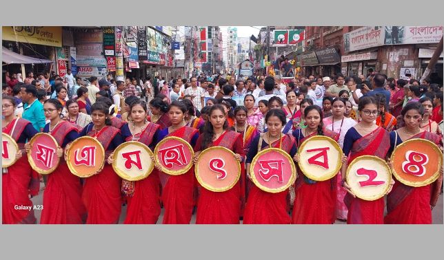 কুমিল্লায় উল্টো রথোযাত্রায় লক্ষাধিক ভক্তের সমাগম