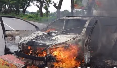 কুমিল্লার মহাসড়কে গাড়িতে আগুন, সংঘর্ষে একজন নিহত