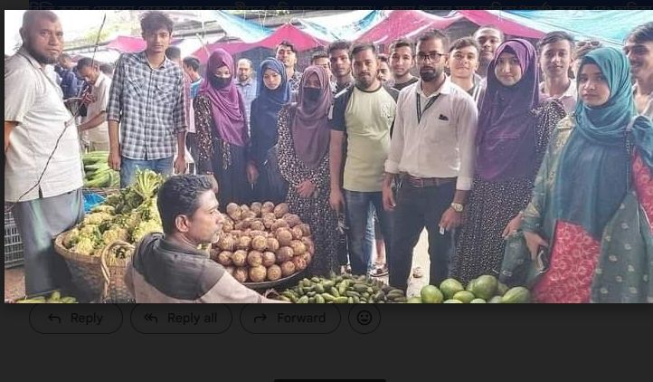 বাজার মনিটরিংয়ে শিক্ষার্থীরা