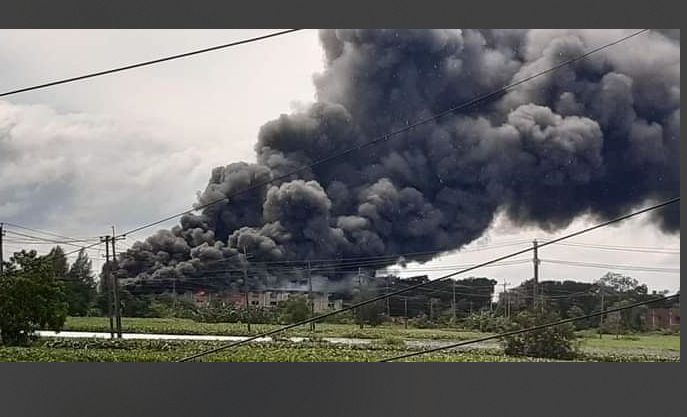 কুমিল্লায় প্রান-আর এফ এল ডিপোতে ভয়াবহ অগ্নিকাণ্ড