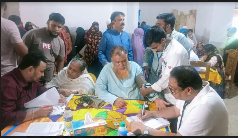 বিশ্ব হার্ট দিবসকে সামনে রেখে ফ্রি হার্ট ও মেডিকেল ক্যাম্প অনুষ্ঠিত