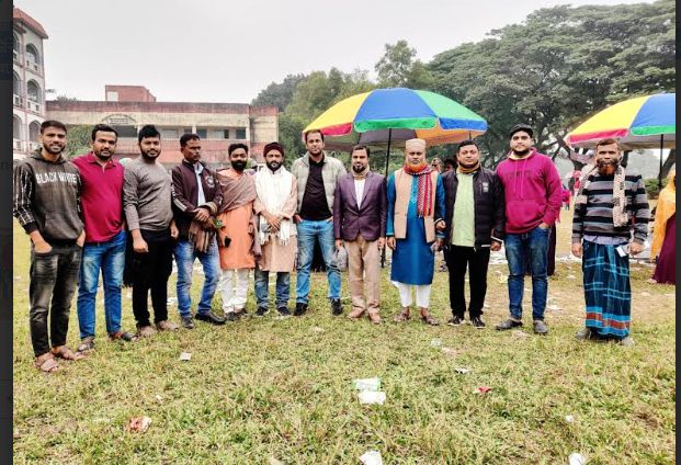 বুড়িচংয়ের  বাকশীমূল ইউনিয়নে স্মার্ট কার্ড বিতরণ কার্যক্রম দেখতে যুবদল ও ছাত্রদলে