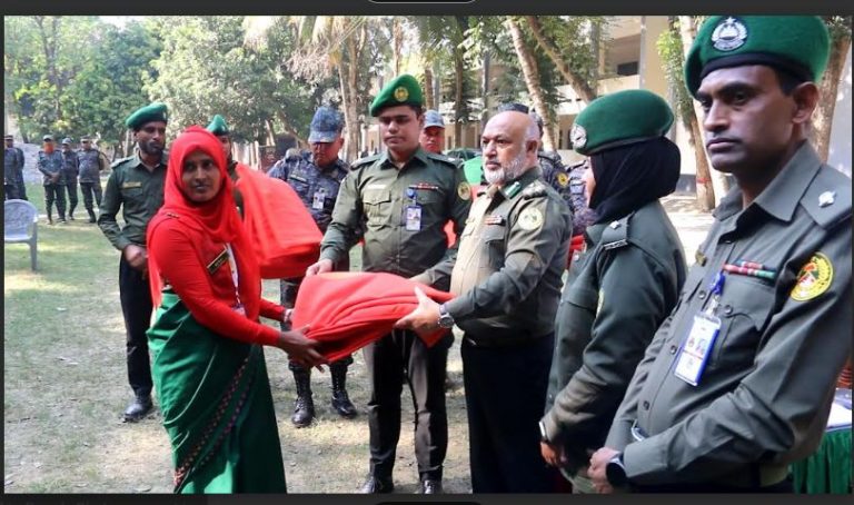 ঝিনাইদহে দুস্থ ও শীতার্ত আসনার-ভিডিপি সদস্যদের মাঝে শীতবস্ত্র বিতরণ