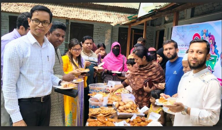 বিশেষ চাহিদা সম্পন্ন শিশুদের নিয়ে মুরাদনগর সেন্ট্রাল স্কুলে পিঠা উৎসব