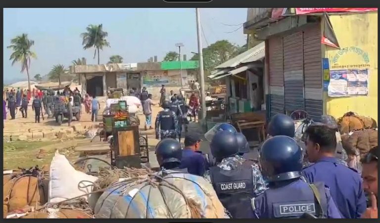 নোয়াখালীতে ঘাট দখল নিয়ে বিএনপির দুই গ্রুপের সংঘর্ষ, আহত ১০