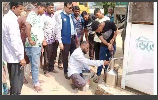 কুমিল্লা নগরীর তেল ওজনে কম দেওয়ায় দুই পেট্রোল পাম্প সিলগালা