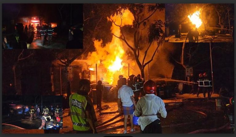 ঝিনাইদহ কালীগঞ্জে ৪ টি ব্যবসায় প্রতিষ্ঠানে ভয়াবহ আগুন ৩৫ লক্ষ টাকা ক্ষয় ক্ষতি