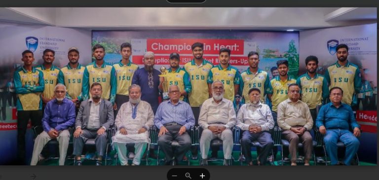 আইএসইউ ক্যাম্পাসে উৎসবমুখর পরিবেশে ক্রিকেটারদের সংবর্ধনা