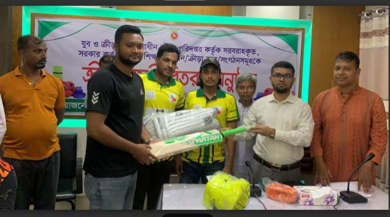 শিশু-কিশোরদের সুস্থ্যদেহ ও মনন বিকাশ এবং অপরাধ দমনে খেলা-ধূলায় আগ্রহ বাড়াতে হবে -ইউএনও মোহাম্মদ আবুল হাসনাত খাঁন