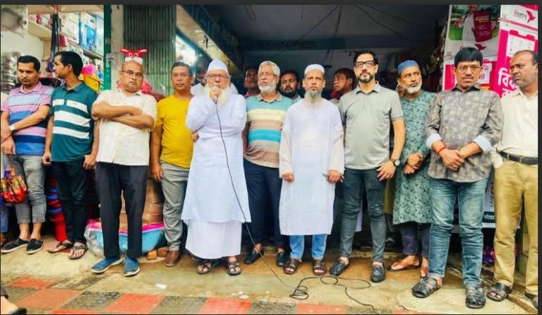 রিপনের মুৃক্তির দাবীতে কুমিল্লায়  জুয়েলার্স এসোসিয়েশনের প্রতিবাদ সভা