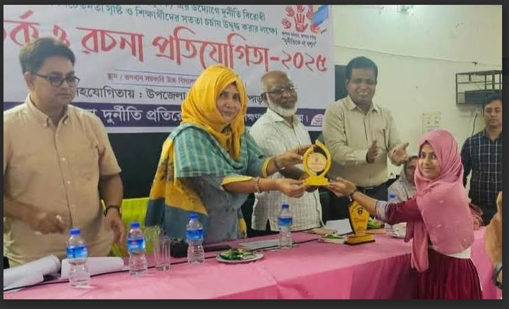 ব্রাহ্মণপাড়ায় দুদকের উদ্যোগে বিতর্ক ও রচনা প্রতিযোগিতা