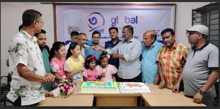 কুমিল্লায় এতিম শিশুদের সাথে নিয়ে জনপ্রিয় স্যাটেলাইট চ্যানেল গ্লোবাল টেলিভিশন এর ৩য় বর্ষপূর্তি ও ৪র্থ বর্ষে পদার্পন উদযাপন