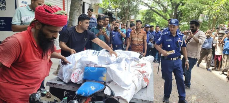 মুরাদনগরে একই পরিবারের ৩ জনকে পিটিয়ে হত্যা
